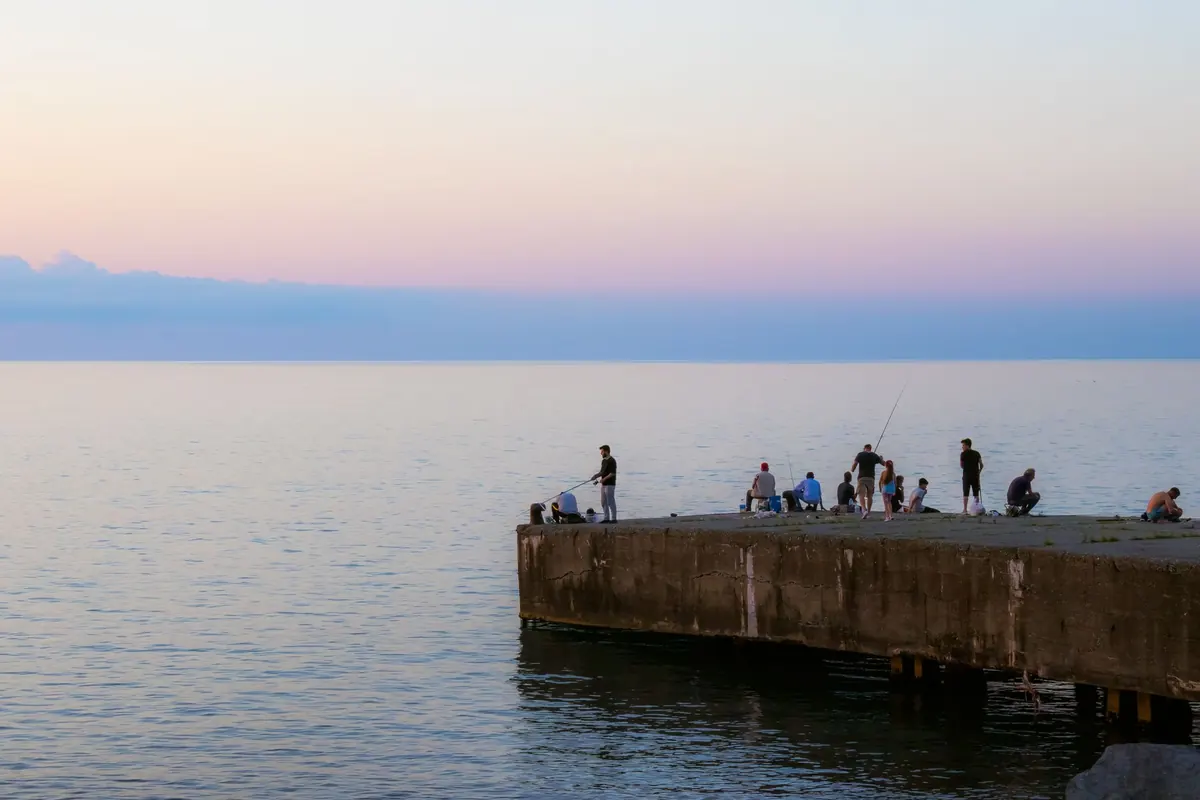 Pier Fishing Safety Checklist for Beginners